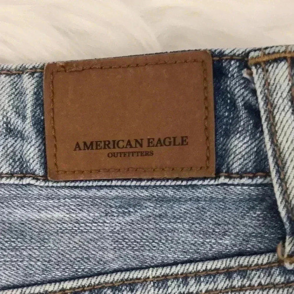American Eagle Lace Distressed Denim Jeans Mini Skirt Light Wash Size 4 - Picture 3 of 6